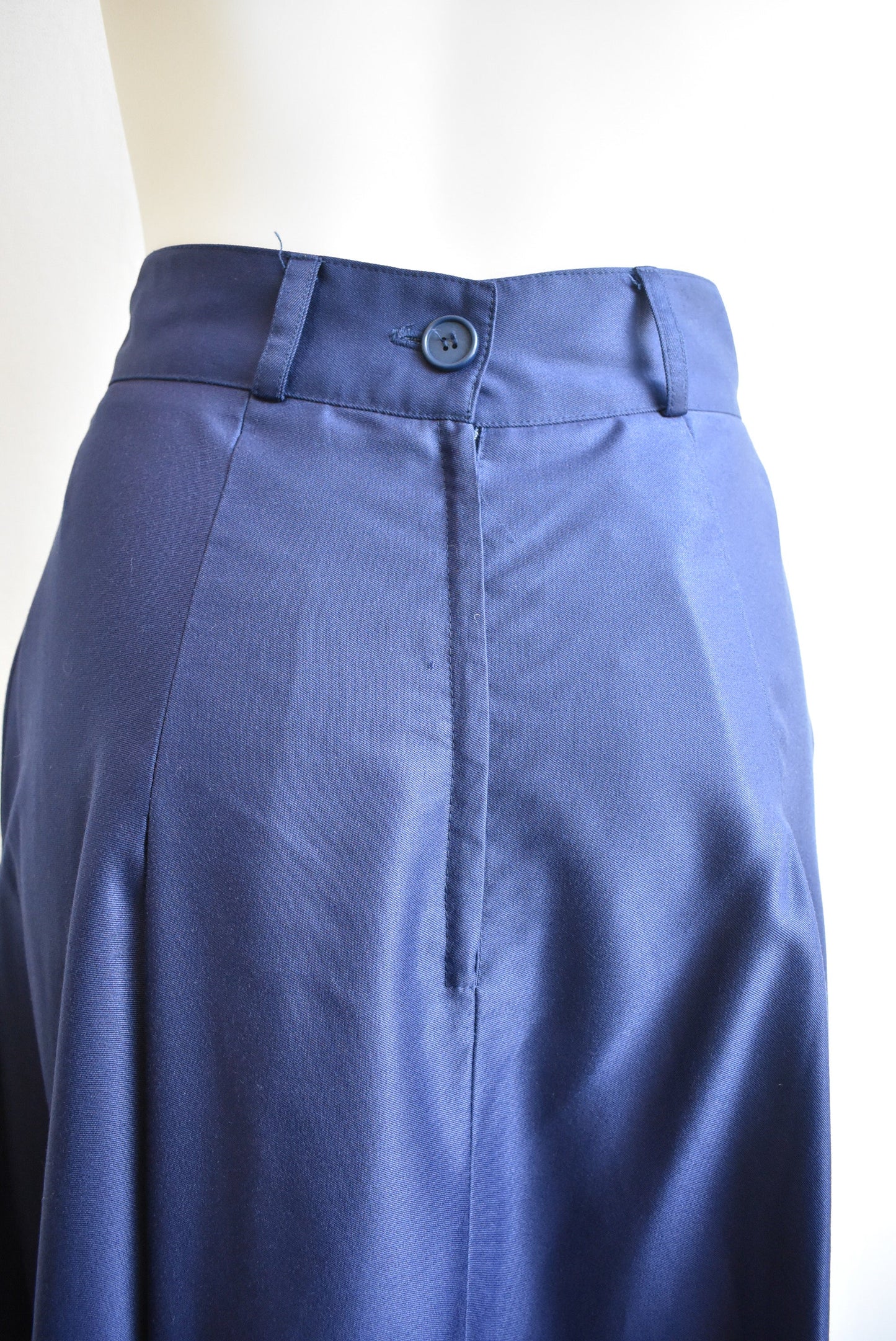 Vintage Barbara Lee pleated skirt with pockets, made in NZ. 10