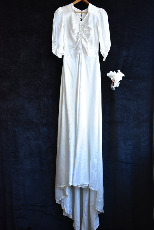 Vintage wedding dress (1947) slip, shoes, feather bouquet and photos