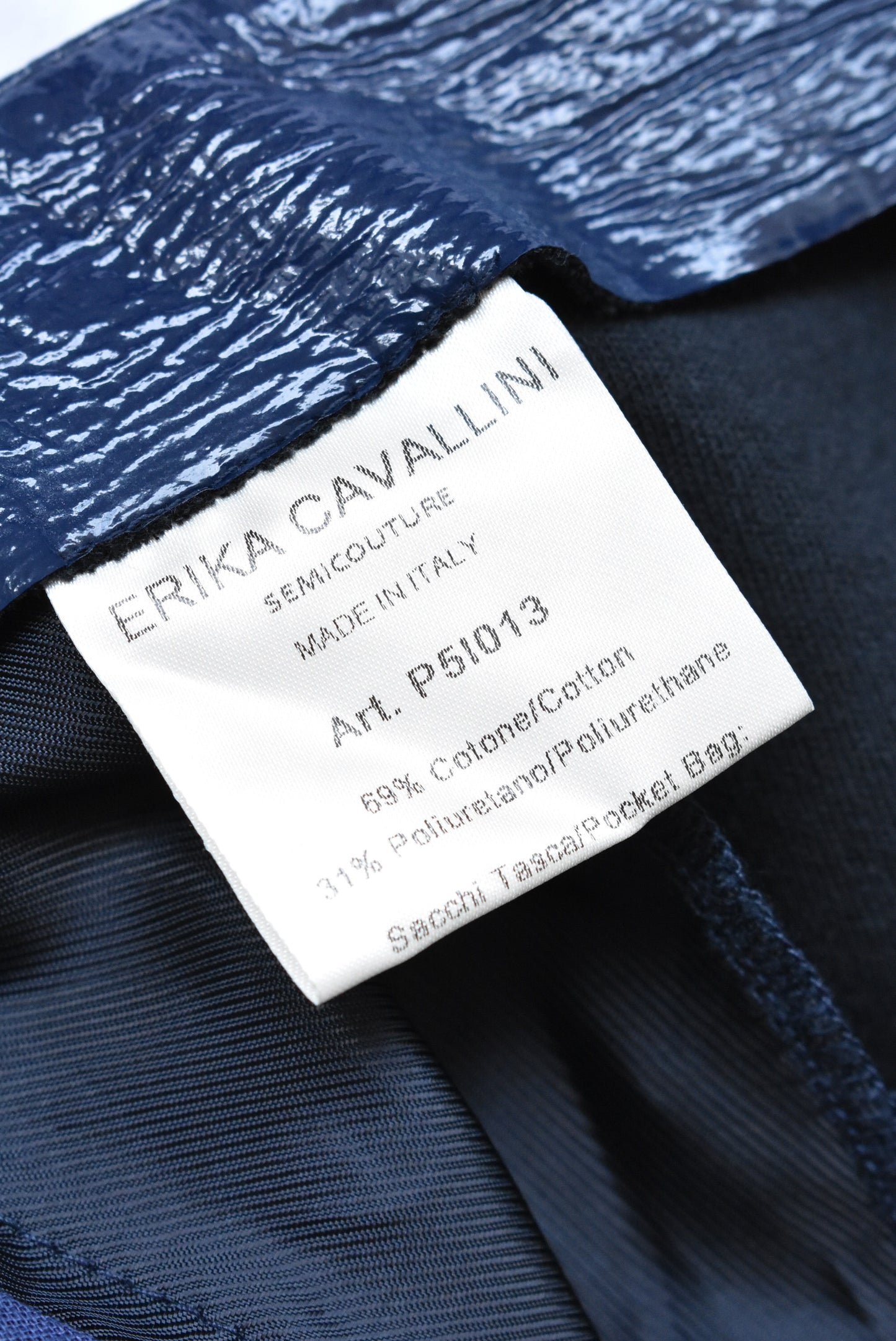 Erika Cavallini blue faux-leather shiny capris, size 40