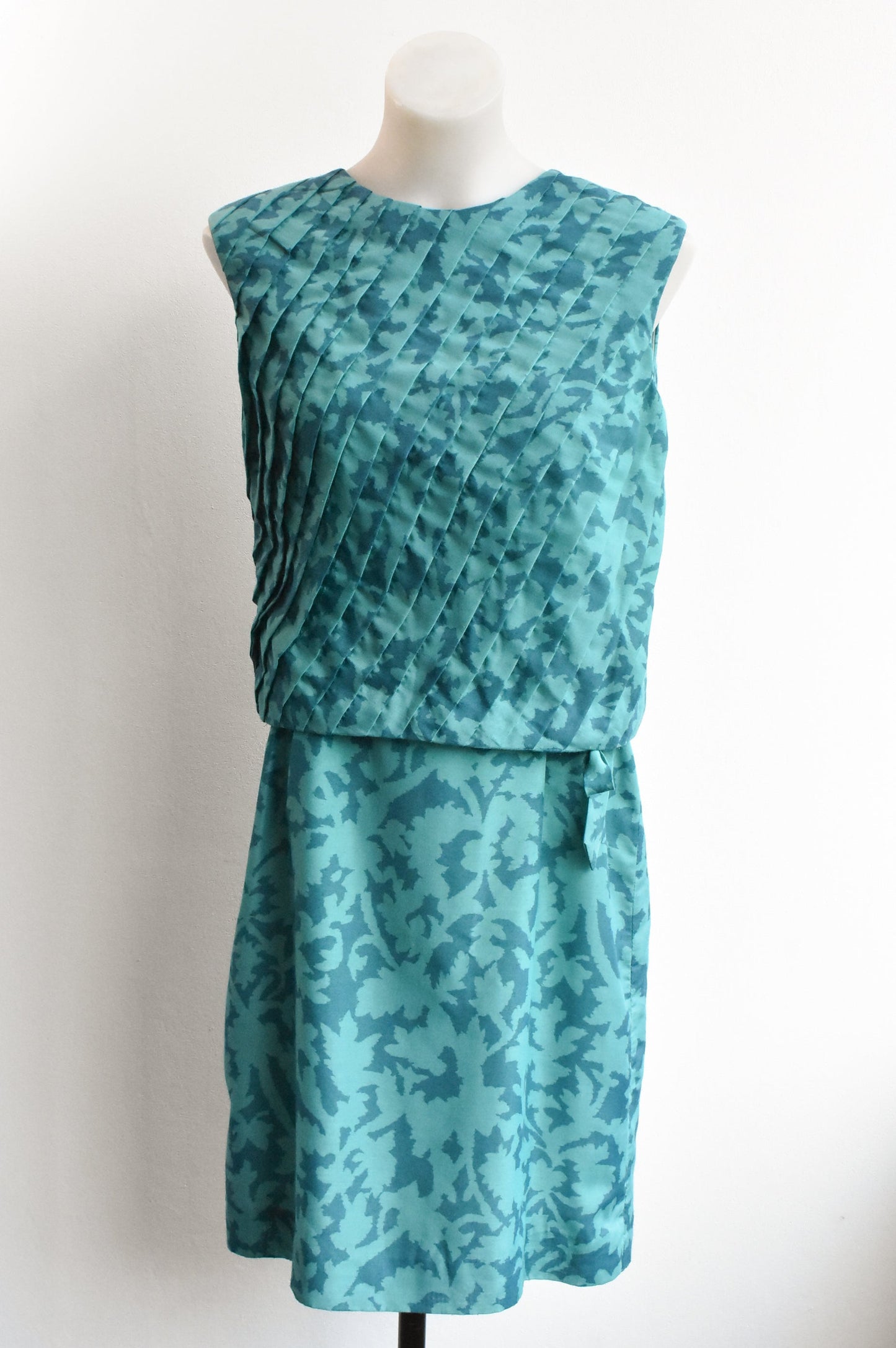 Peter Barron retro green sleeveless dress, size M