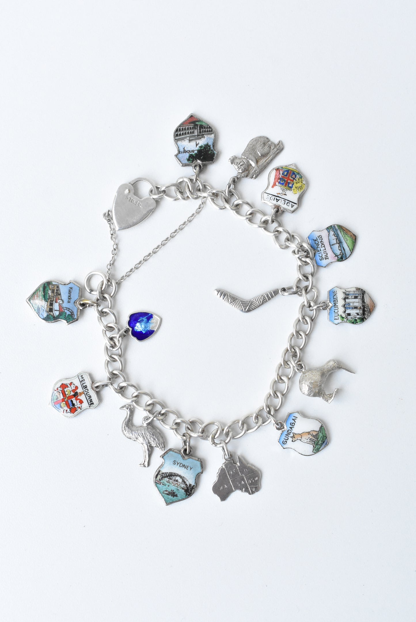 Vintage Australian silver souvenir charm bracelet