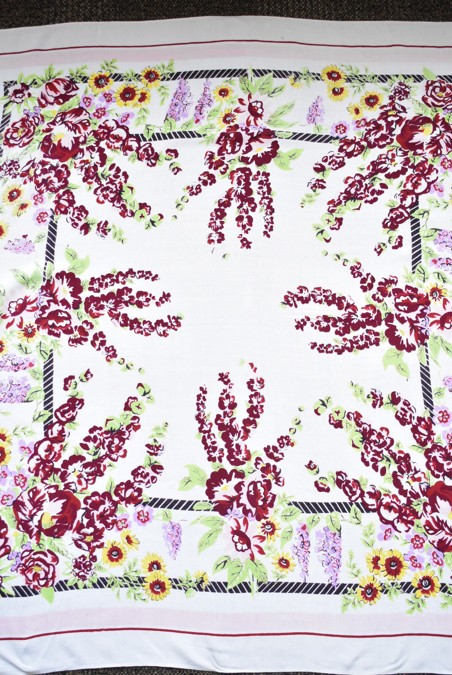 Retro white and maroon floral tablecloth