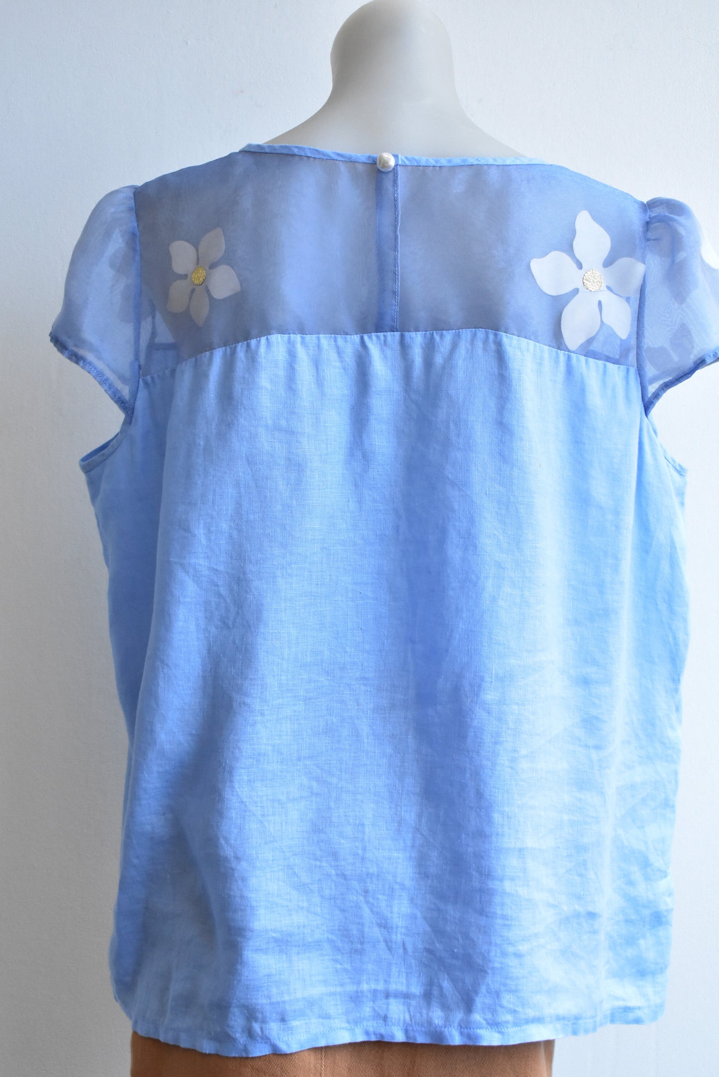 Handmade linen daisy top, size L