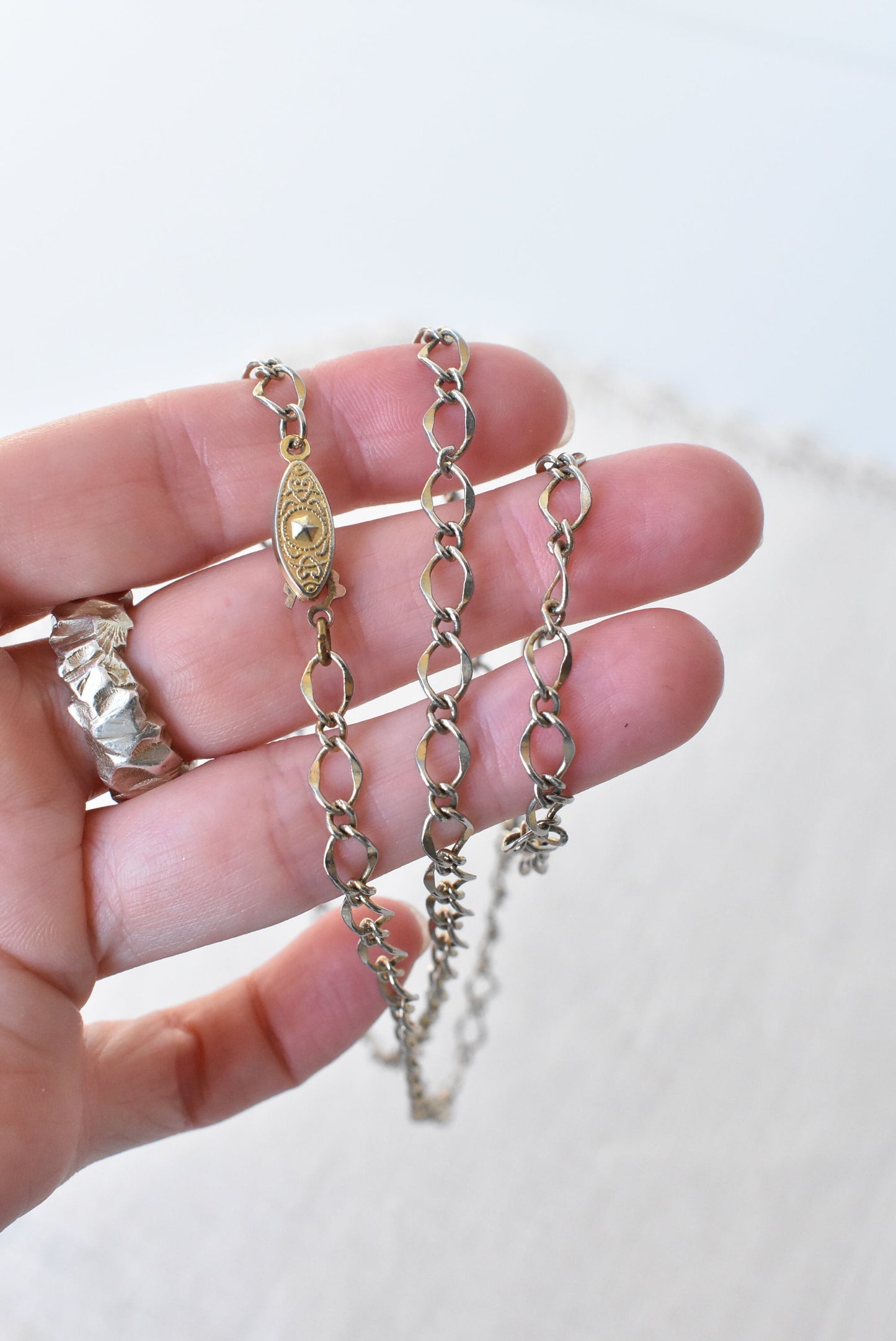 Chain necklace lovely clasp