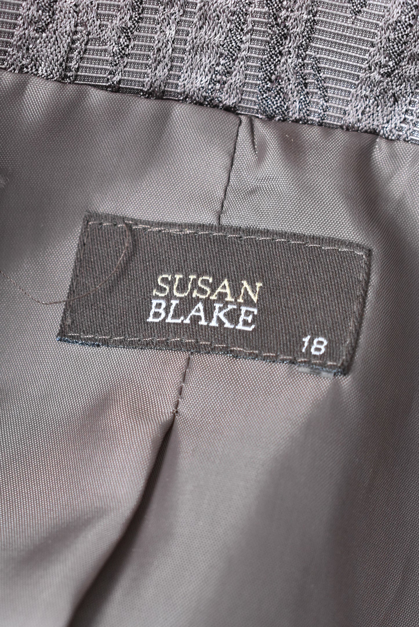 Susan Blake brocade three button collarless blazer, 18
