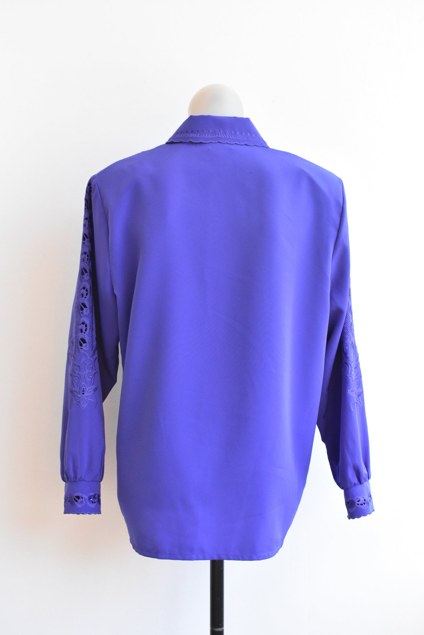 Retro purple embroidered blouse, size 15