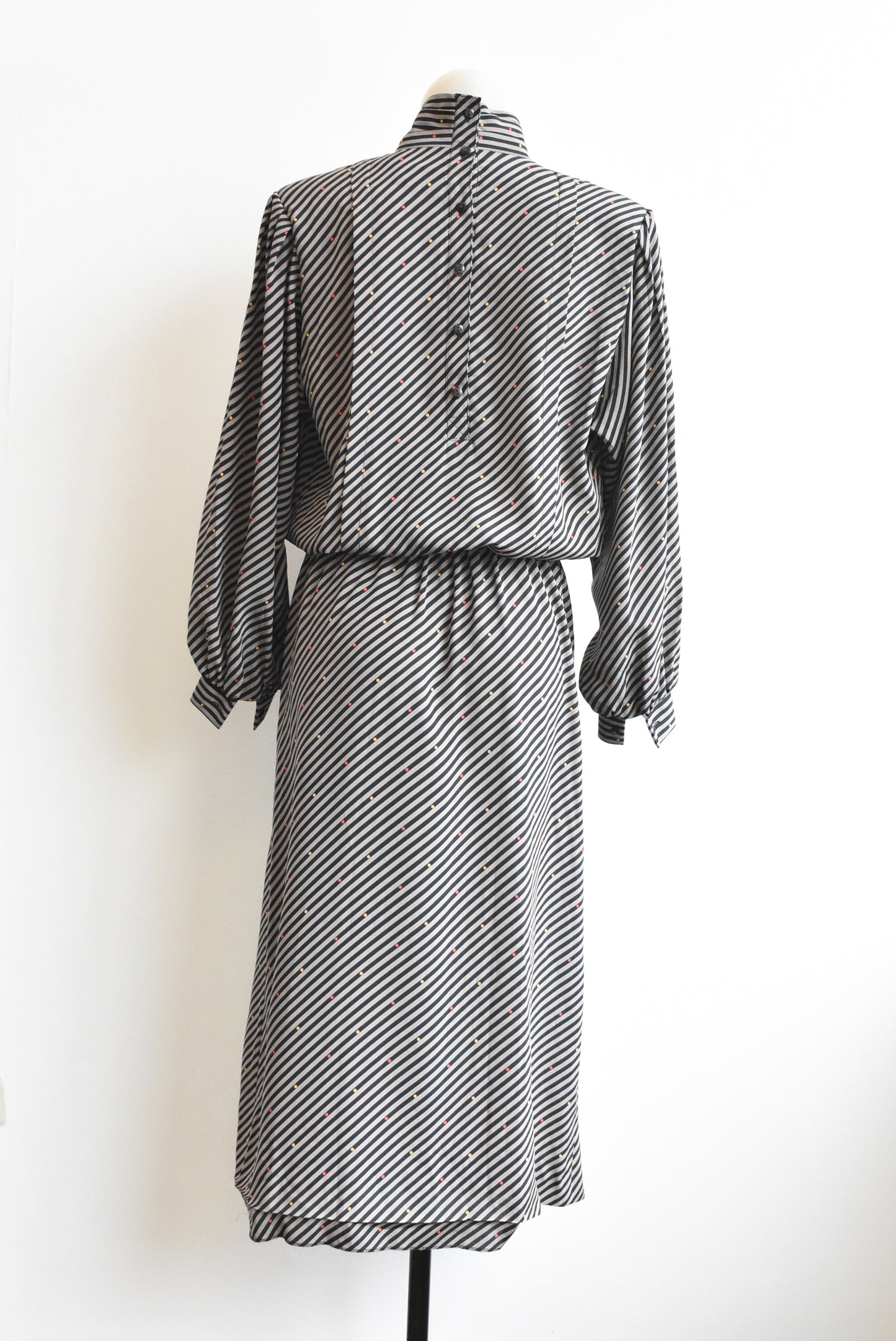 Rapport shoulder pad retro polka dot dress, size S-M
