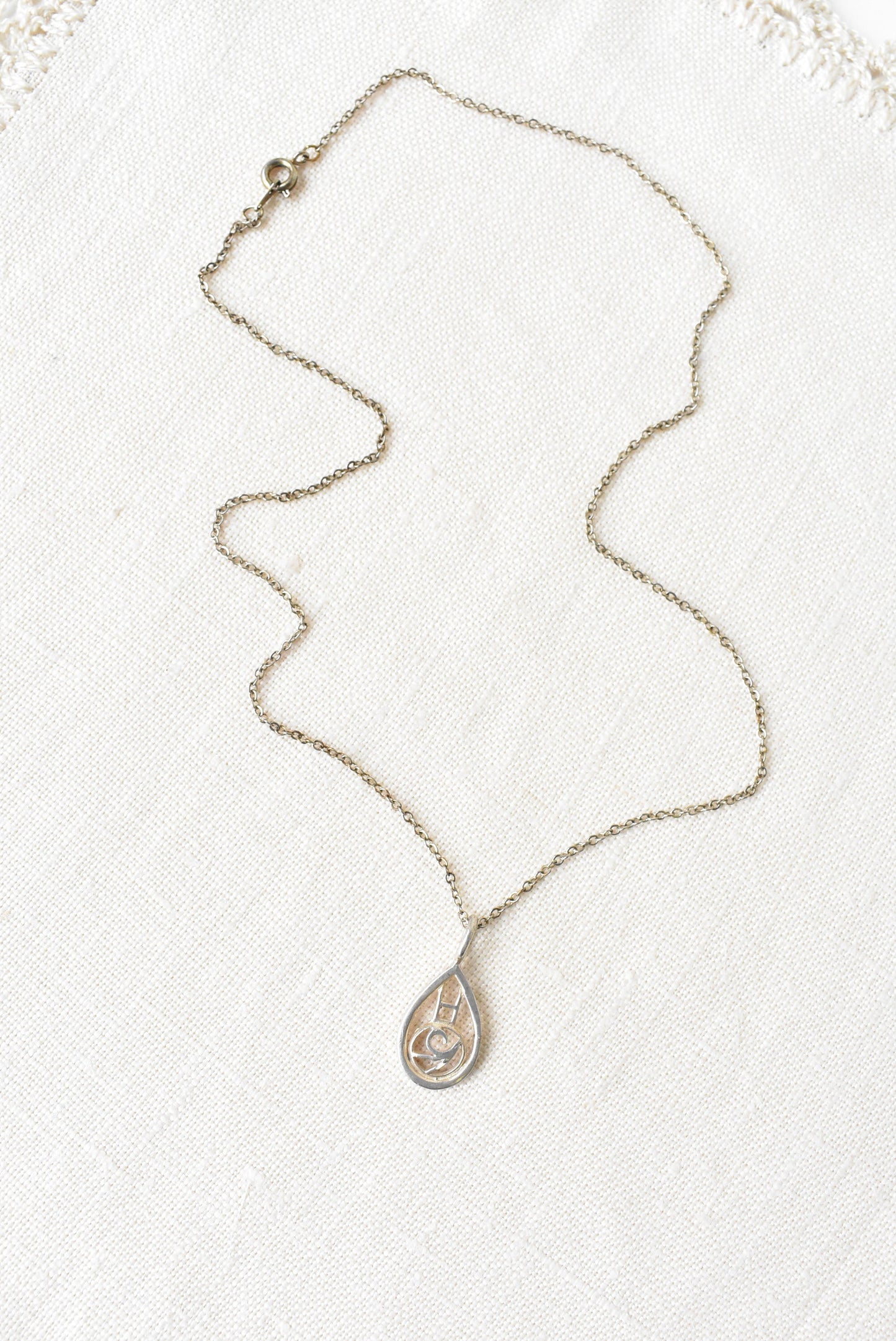 Sterling silver teardrop pendant