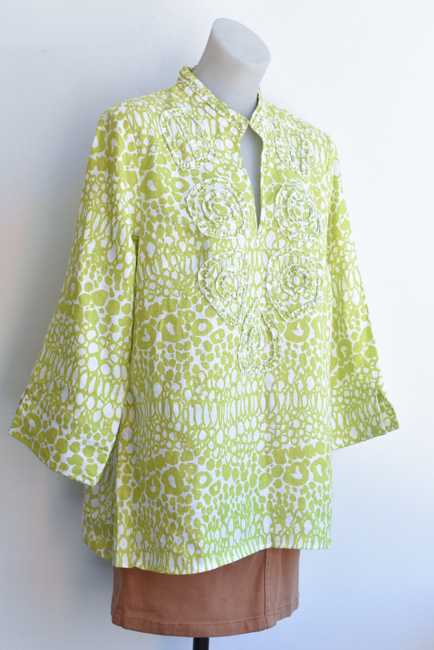 Carole Little linen green top, size XL