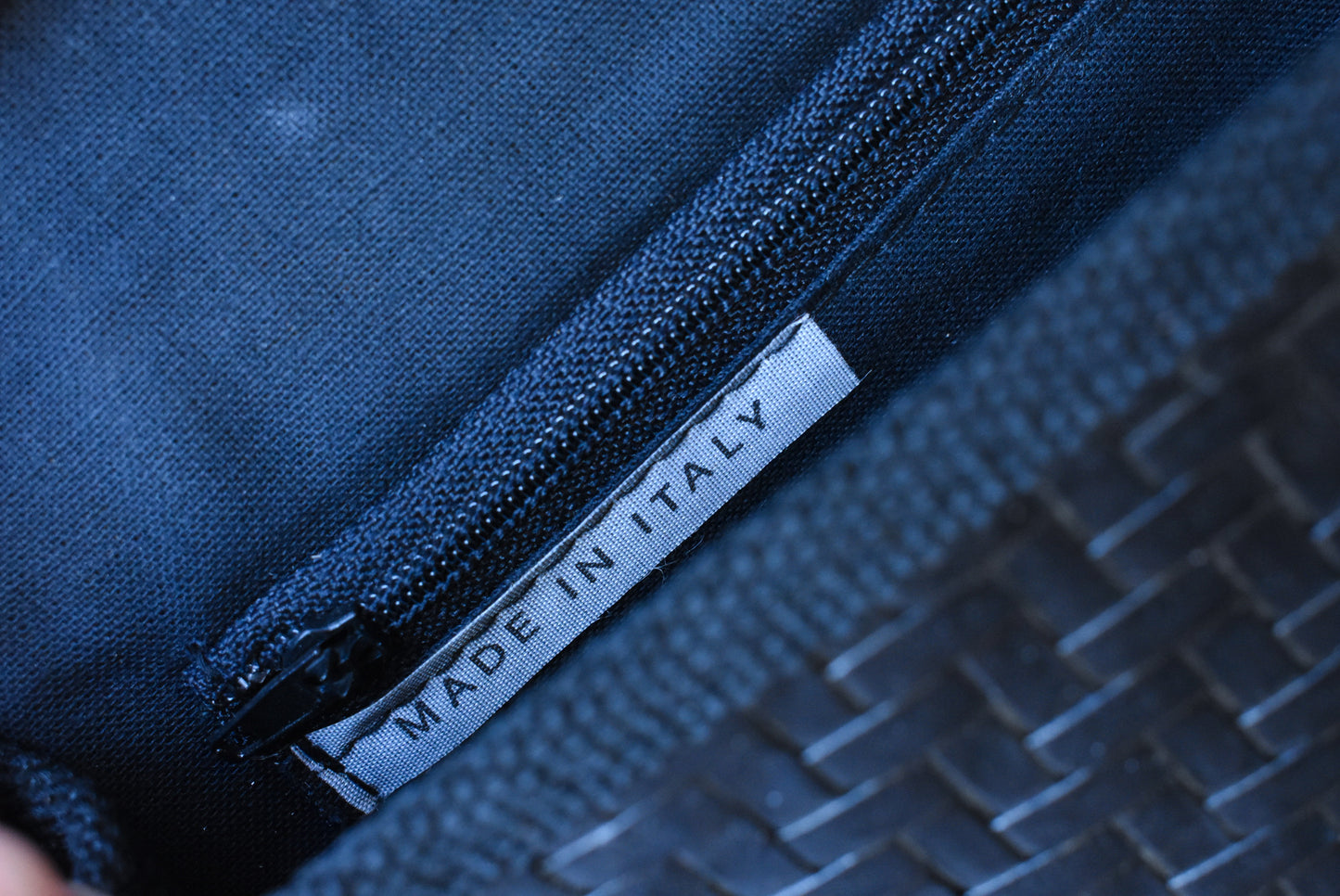 Made in Italy woven shoulder bag