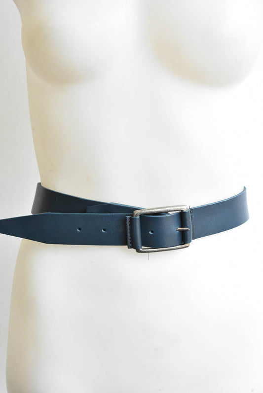 Rodd and Gunn blue leather belt, made in Italy, size 40