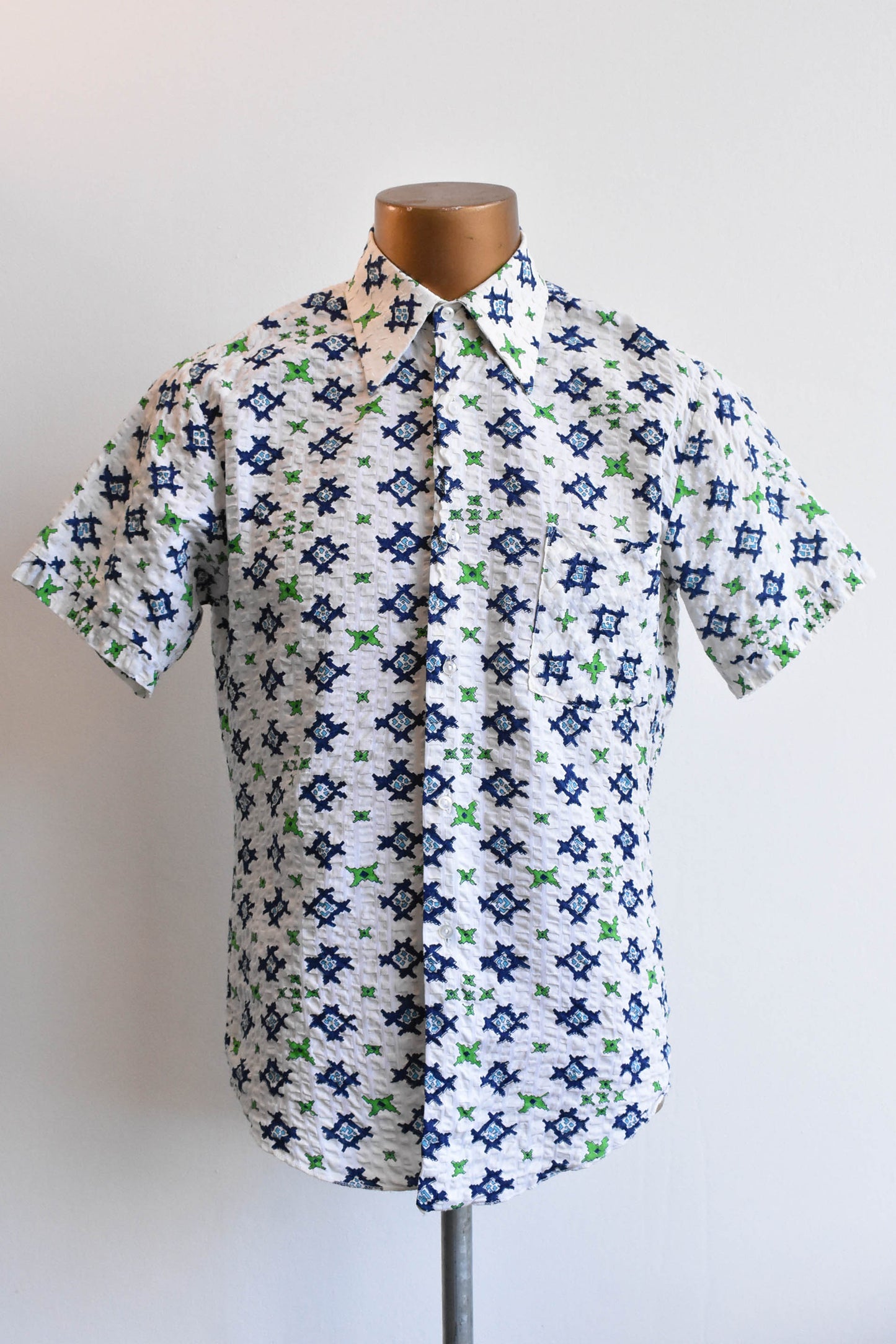 Somerset retro white, blue and green textured shirt, size M