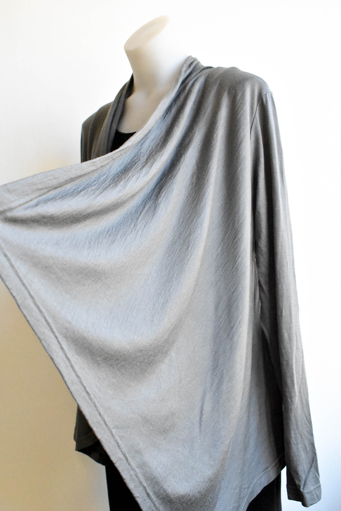My Merino grey cardigan size L/XL