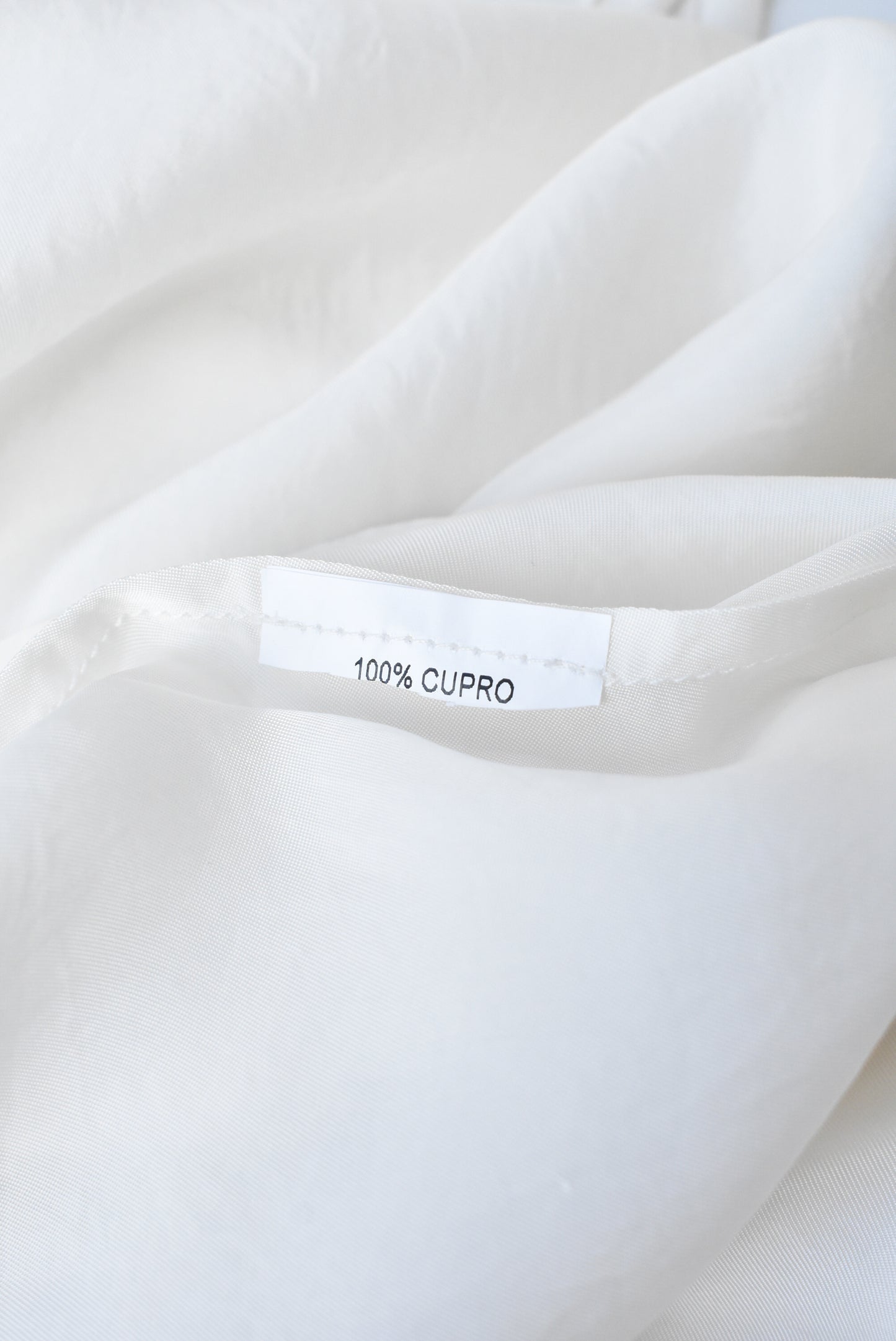 Gemma white flowy cuffed sleeve top, size 10
