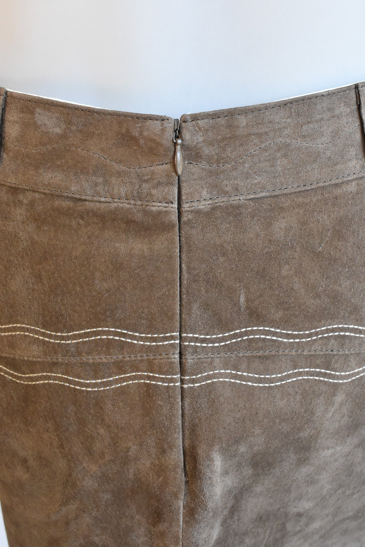 Women genuine leather suede brown skirt, size 8-10