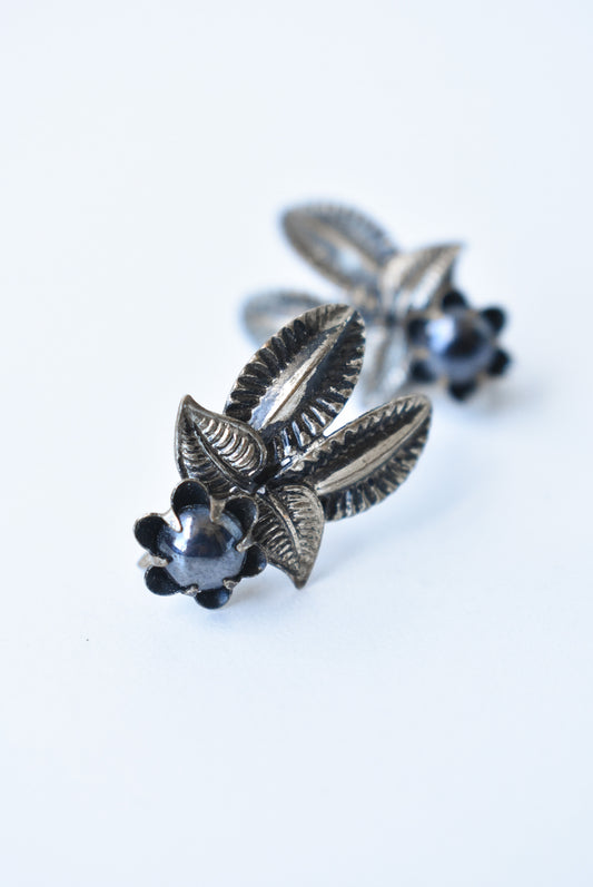 Vintage screw on earrings, made in Austria