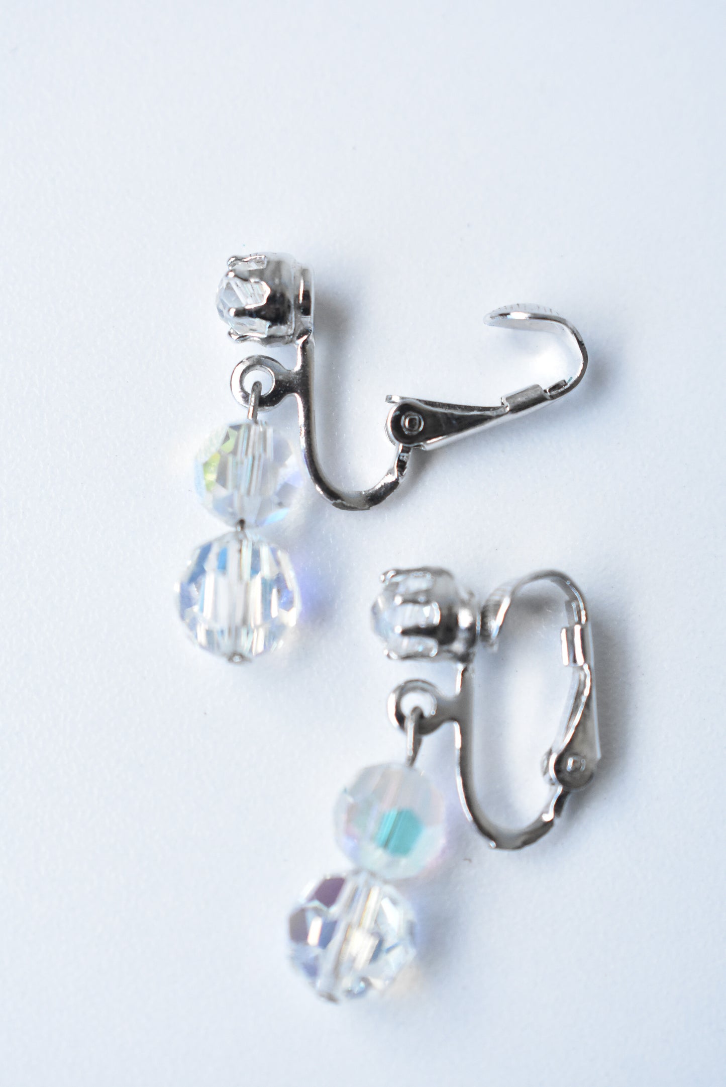 Retro clip on dangly glass bead earrings