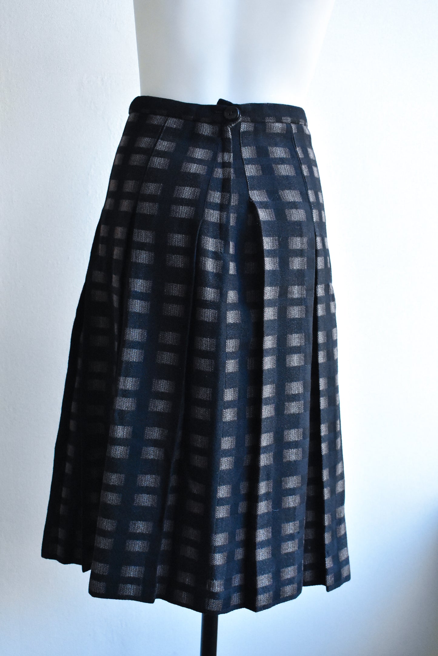 Donnamaid Classic retro brown skirt, S