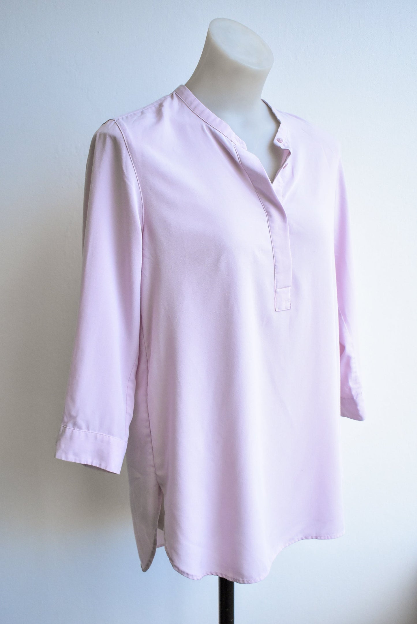 Uniqlo baby pink blouse, S