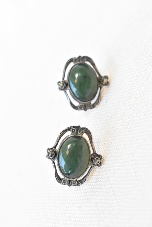 Vintage green screw-back earrings