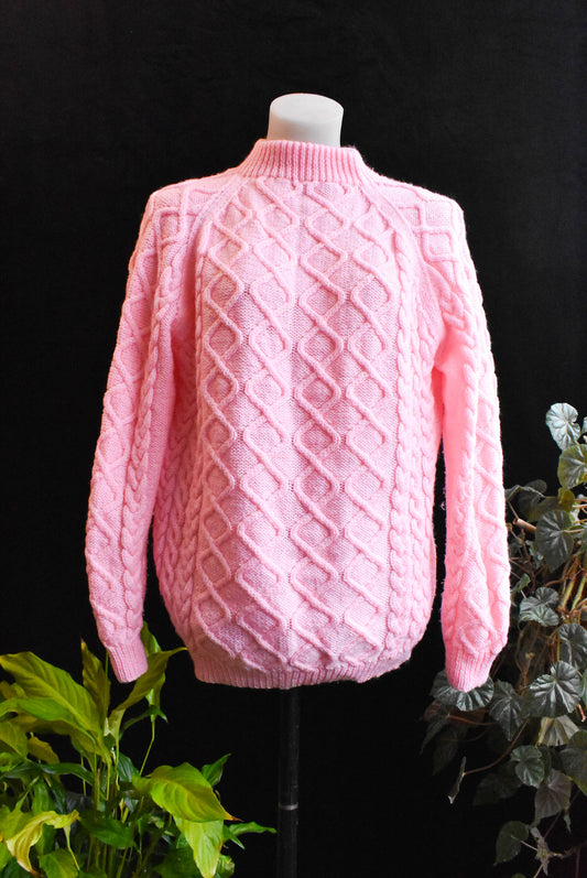Handmade acrylic jumper cable design pink M