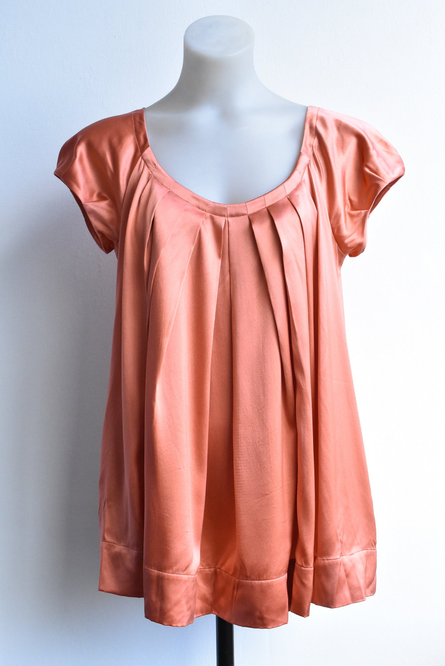 DKNY silk-blend orange pleated top with pockets, size 8