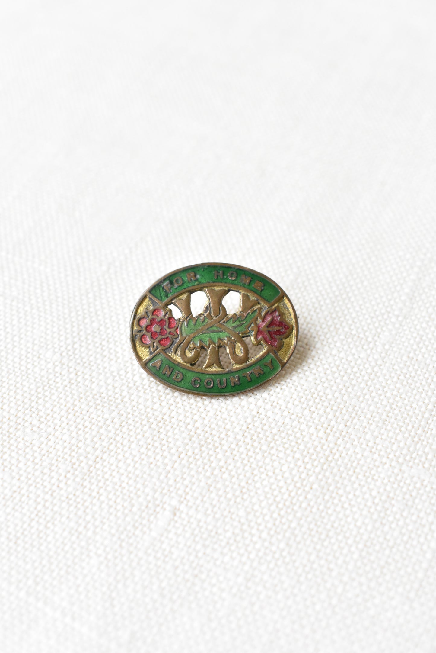 Vintage NZ Country Women’s Institute enamel badge brooch