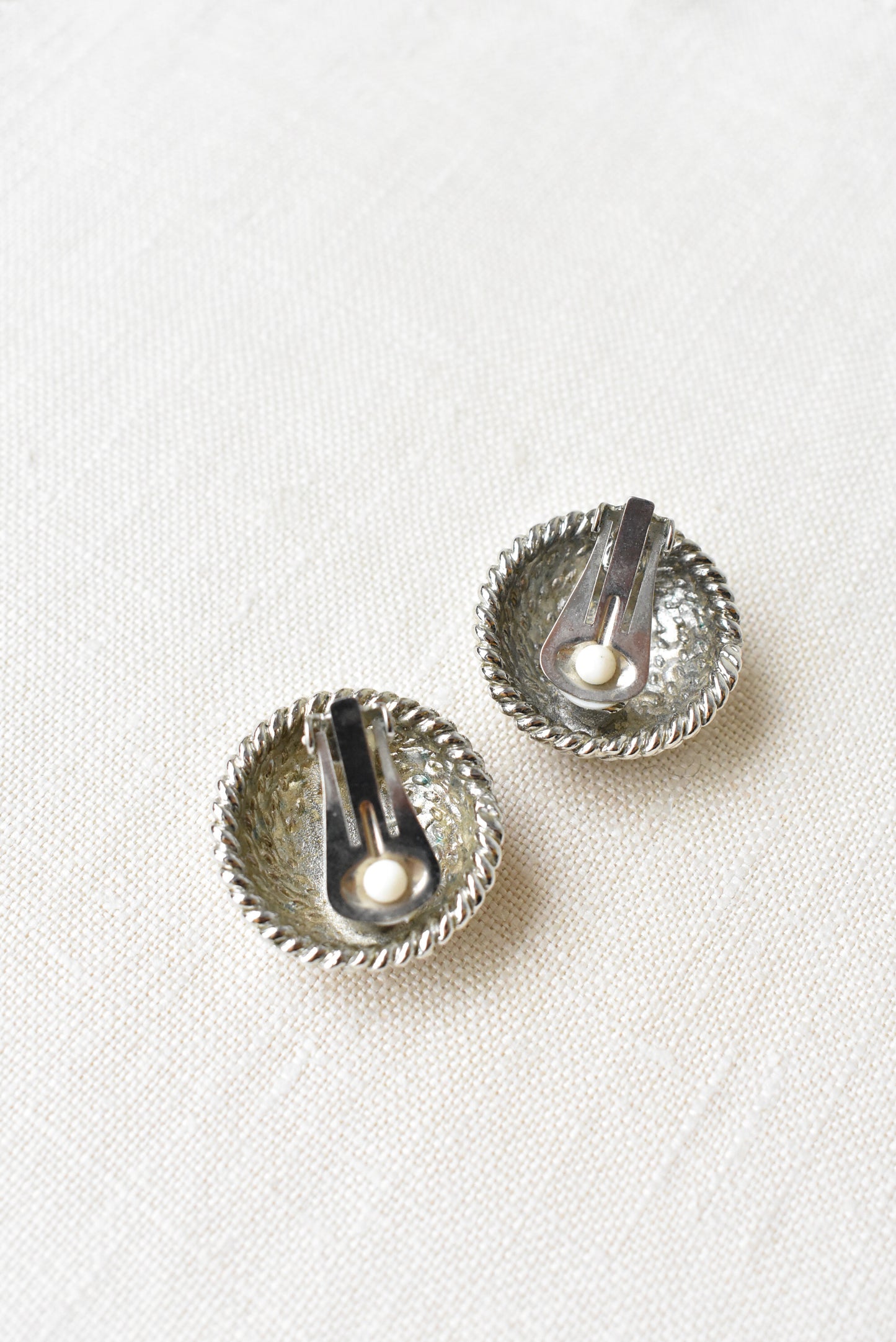 Silver rope pattern large clip on earrings