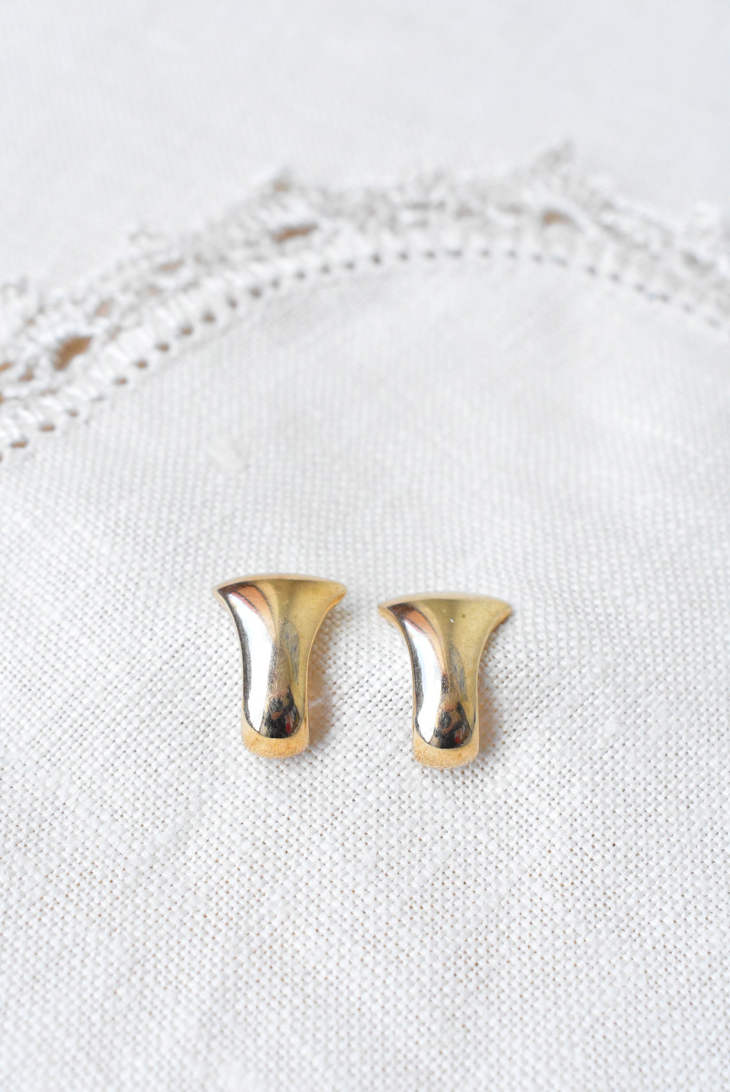 Chic 9k gold earrings