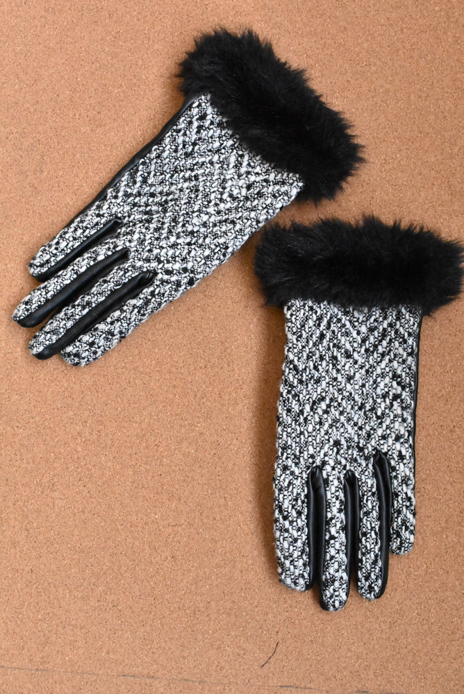 Faux leather & fur black gloves